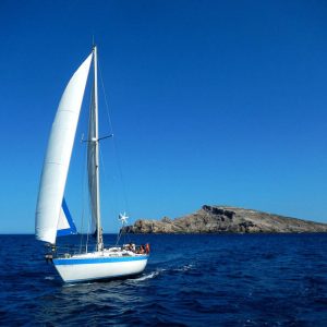 Egész napos vitorlás túra: Menorca érintetlen csodái